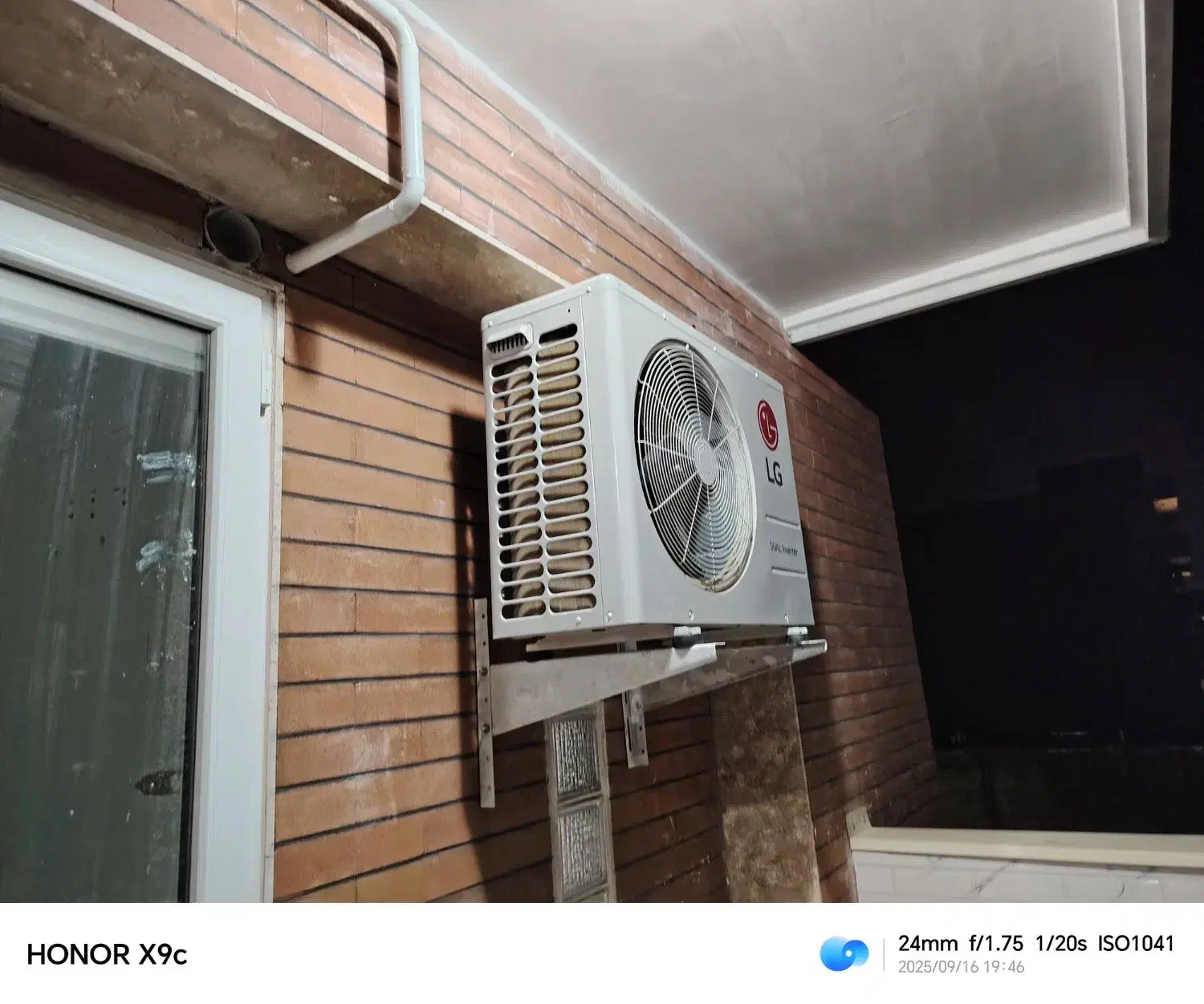 نصب و تعمیر کولر گازی و هیتر گازی/ لوله گذاری مسی|خدمات پیشه و مهارت|تبریز, |دیوار