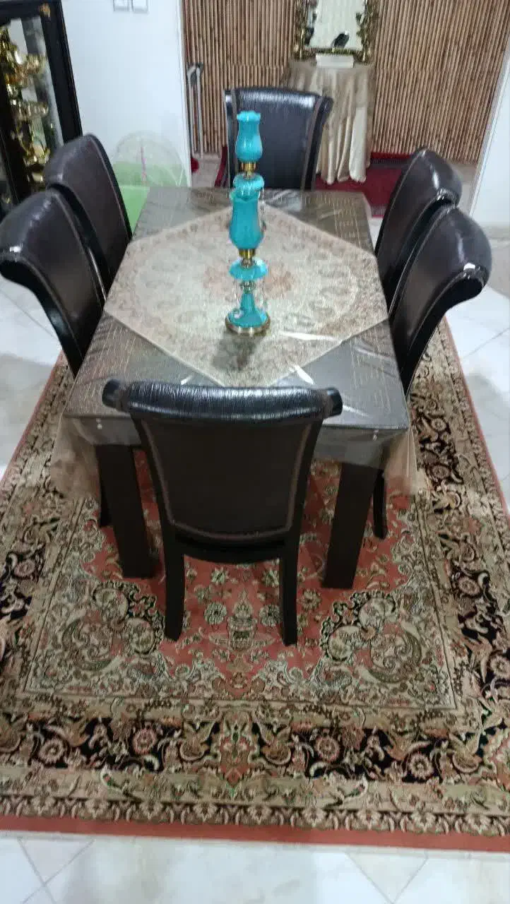میز ناهار خوری 6نفره بدون صندلی سالم سالم|میز و صندلی غذاخوری|اراک, |دیوار