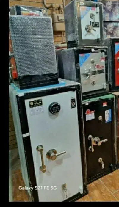 گاو صندوق در سلامی حومه تحویل رایگان|ابزارآلات|سلامی, |دیوار