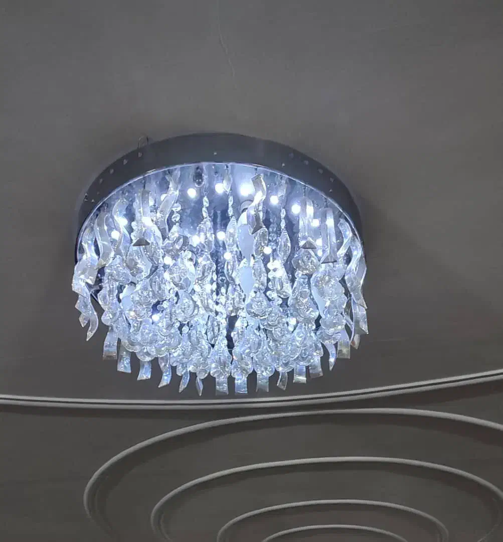 لوستر کریستالی ۹شاخه|لوستر و چراغ آویز|همدان, |دیوار