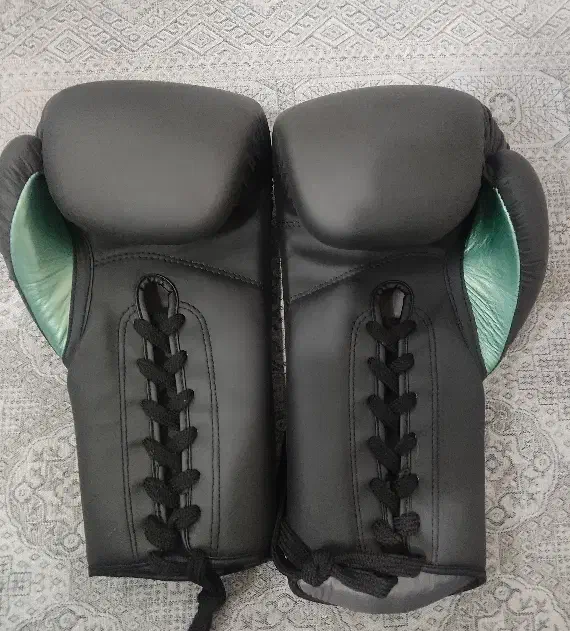 دستکش بوکس حرفه ای|تجهیزات ورزشی|ری, ظهیرآباد|دیوار