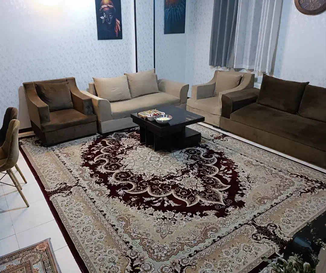 مبل راحتی 8 نفره سالم|مبلمان خانگی و میز عسلی|شاهین‌شهر, مسکن مهر|دیوار