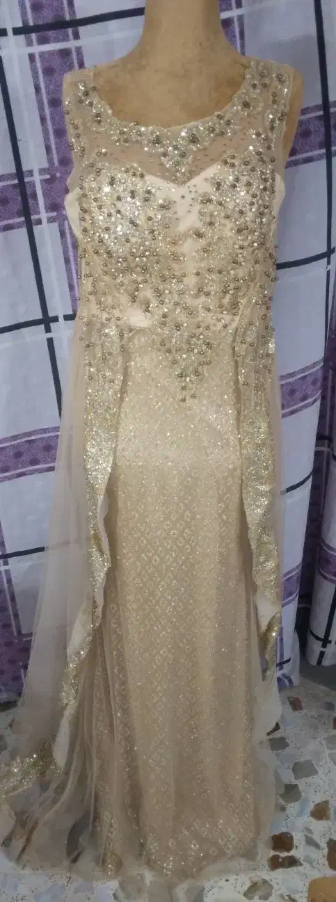 لباس مجلسی|لباس|رودبنه, |دیوار