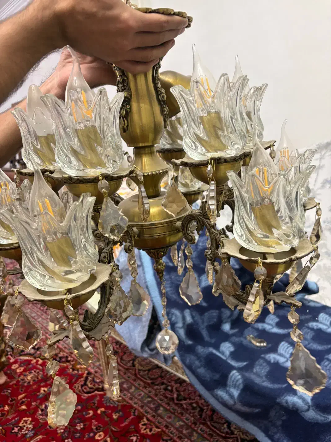 دو عدد لوستر برنز ۱۲ شاخه به همراه دو عدد دیوارکوب|لوستر و چراغ آویز|تهران, بهجت‌آباد|دیوار