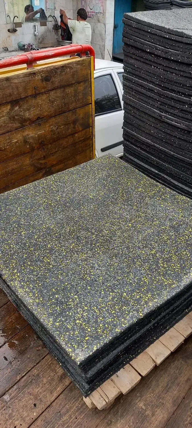 کفپوش  گرانولی ، درجاریز ، پایه پرچم|تجهیزات ورزشی|تهران, فلسطین (میدان انقلاب)|دیوار