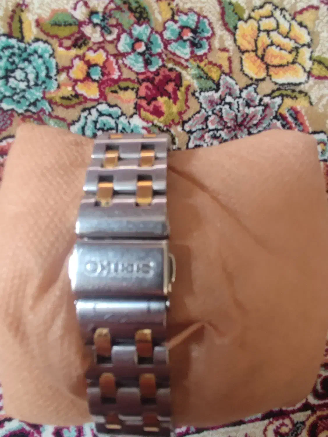 ساعت زنانه|ساعت|اندیشه, اندیشه فاز ۱|دیوار