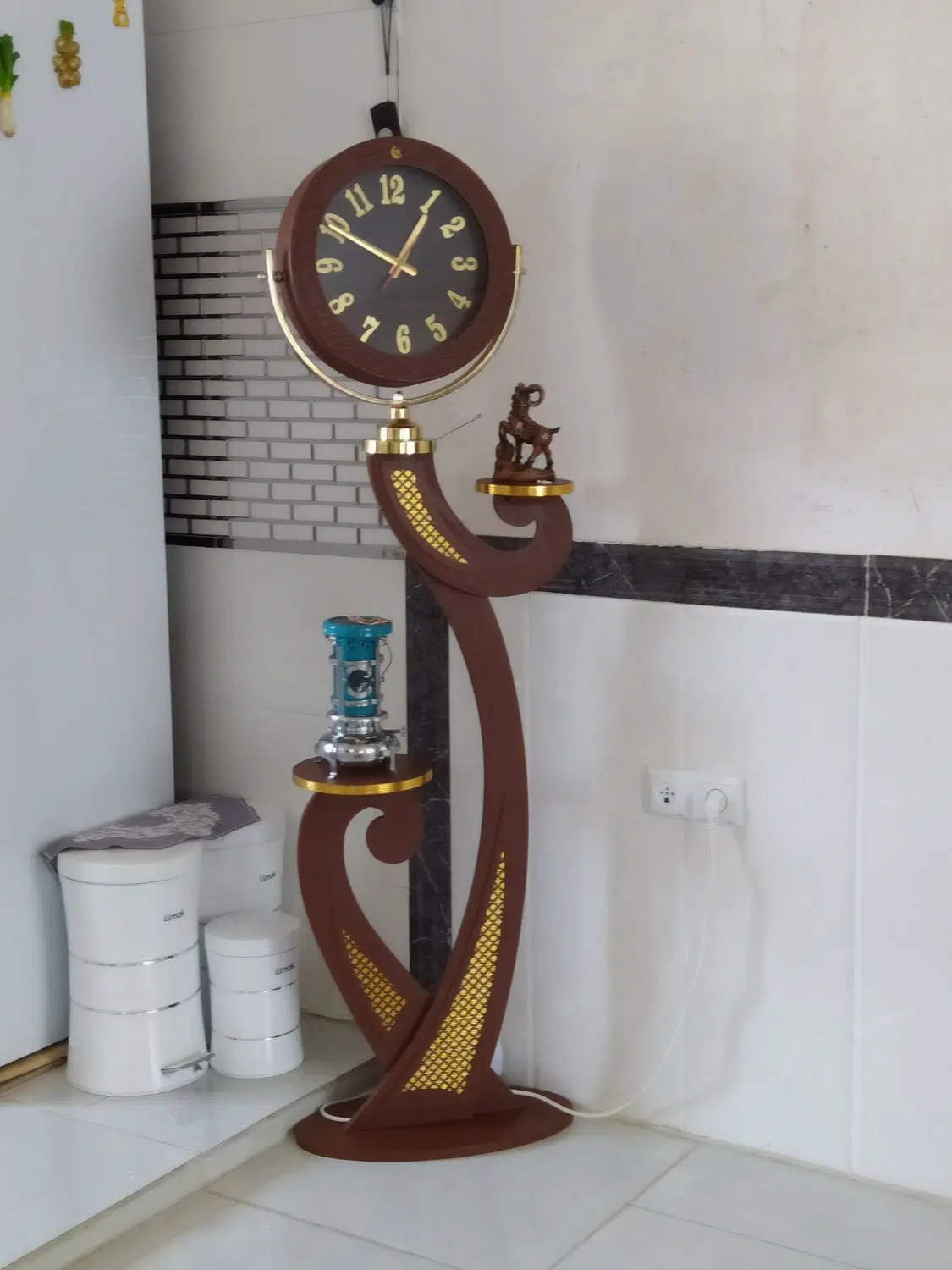 ساعت|ساعت دیواری و تزئینی|قروه, |دیوار