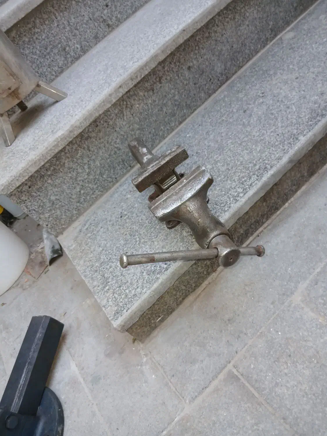 گیره رومیزی|ابزارآلات|مشهد, چهنو|دیوار