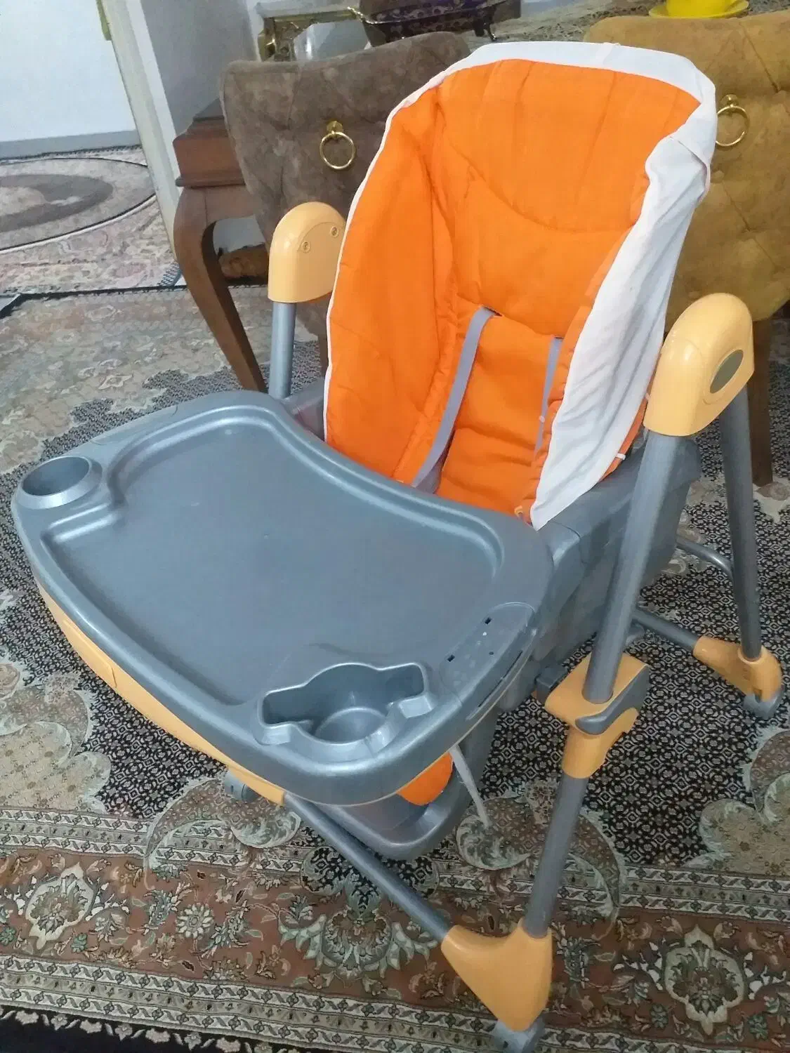 صندلی کودک|تخت و صندلی بچه|تبریز, |دیوار