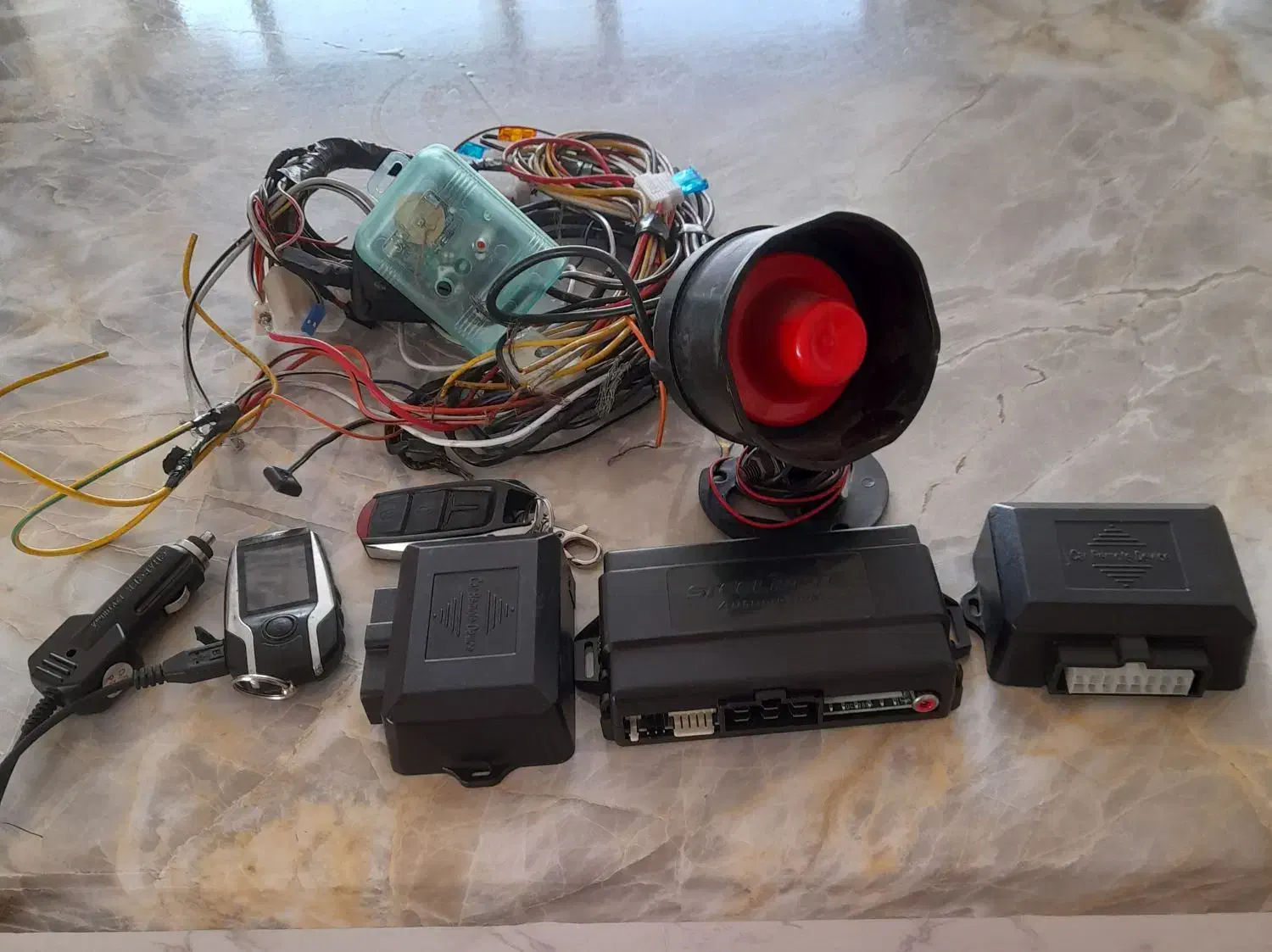 دو عدد دزدگیر کامل درحد نو|قطعات یدکی و لوازم جانبی|اصفهان, گلستان|دیوار