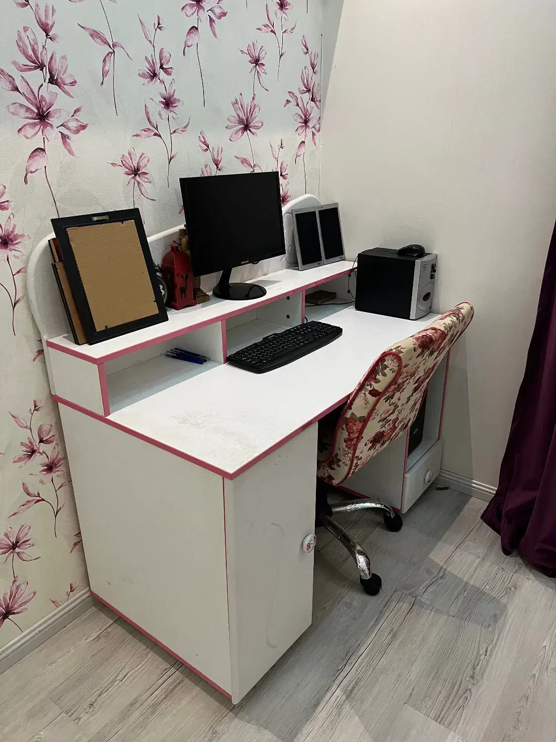 میز تحریر با صندلی متحرک|میز تحریر و کامپیوتر|رشت, بلوار گیلان|دیوار