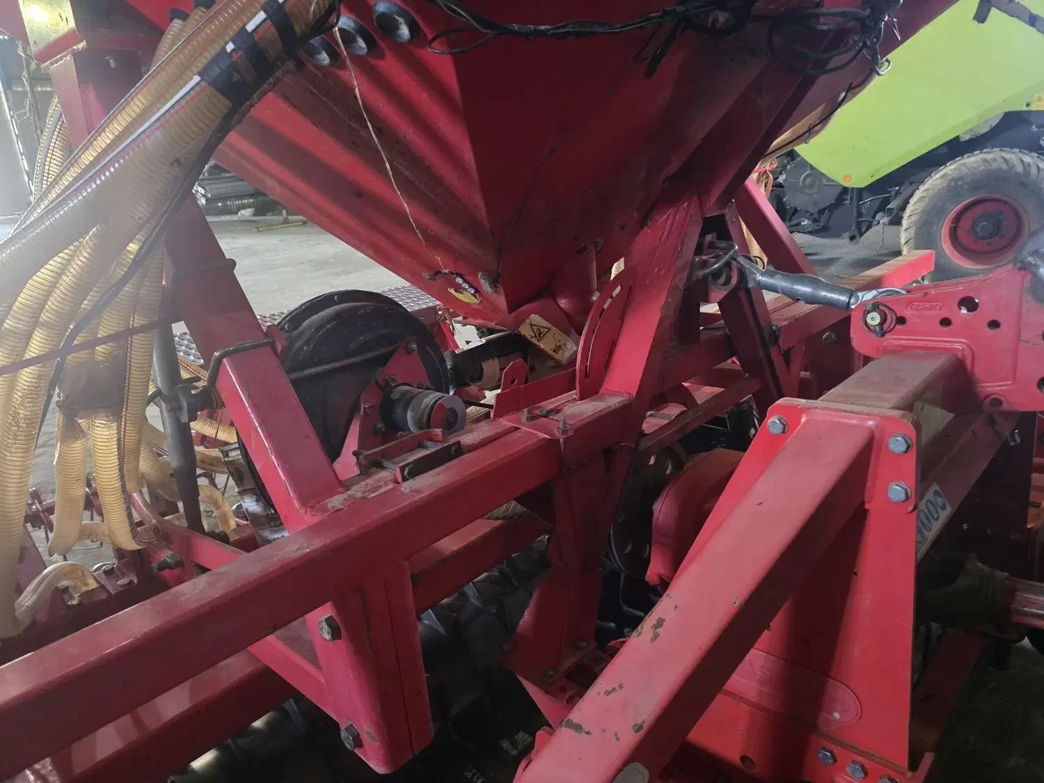 تراکتور نیوهلند کمبینات گاسپاردو|ماشین‌آلات صنعتی|اصفهان, زیار|دیوار