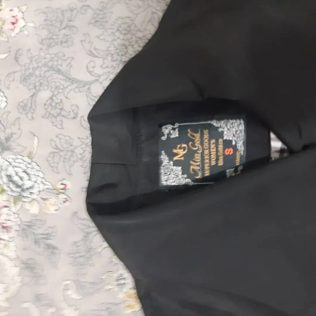 بارونی زنانه|لباس|کرج, حصارک پایین|دیوار