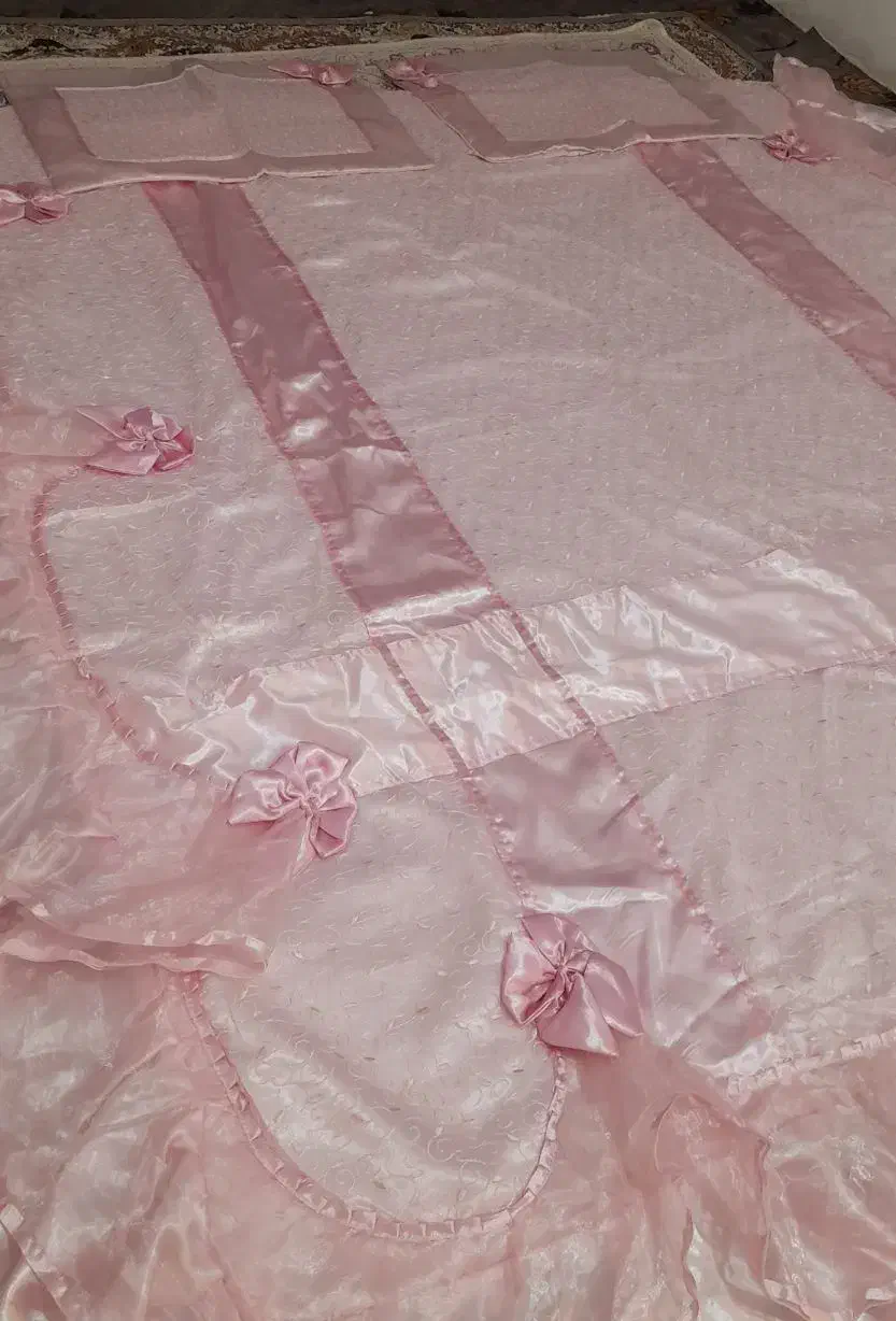 رو تختی دو نفره عروس|سرویس روتختی|آبیک, |دیوار