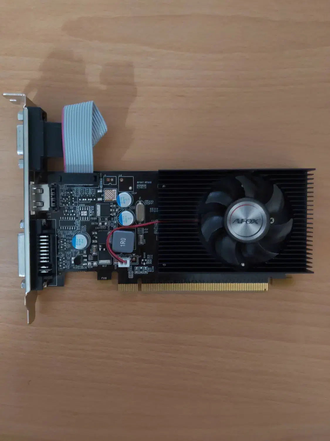 گرافیک 1gig و 2gig|قطعات و لوازم جانبی رایانه|اصفهان, شهرک ولیعصر|دیوار