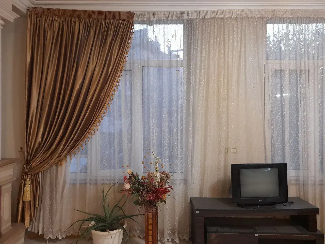 پرده همراه با دستک و آستر|پرده، رانر، رومیزی|مشهد, خاتم الانبیا|دیوار