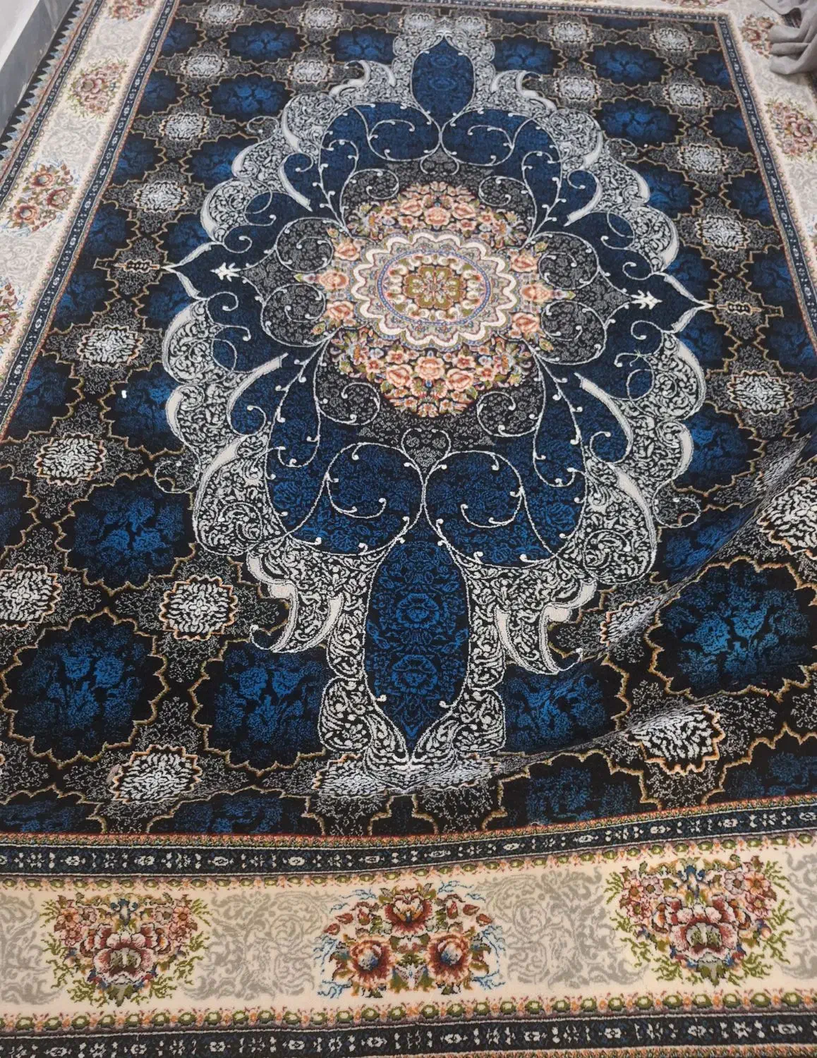 فرش ۹متری|فرش|مسجد سلیمان, |دیوار