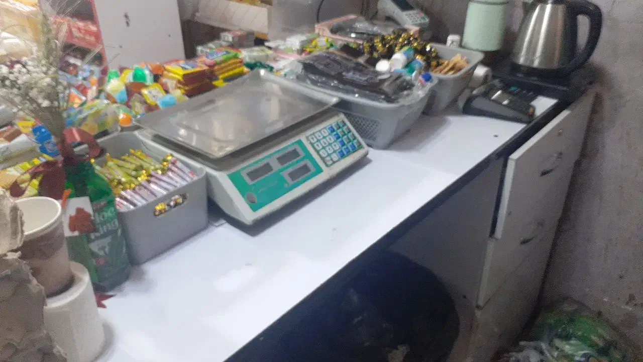 فروش کامل وسایل مغازه با قیمت مناسب|حراج|داران, |دیوار