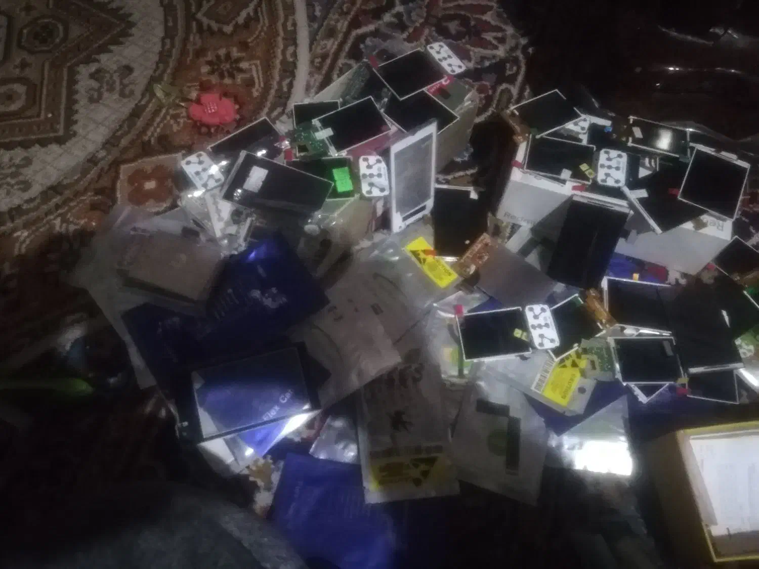 انواع تاج گوشی معمولی وقدیمی وجدید|لوازم جانبی موبایل و تبلت|محلات, |دیوار