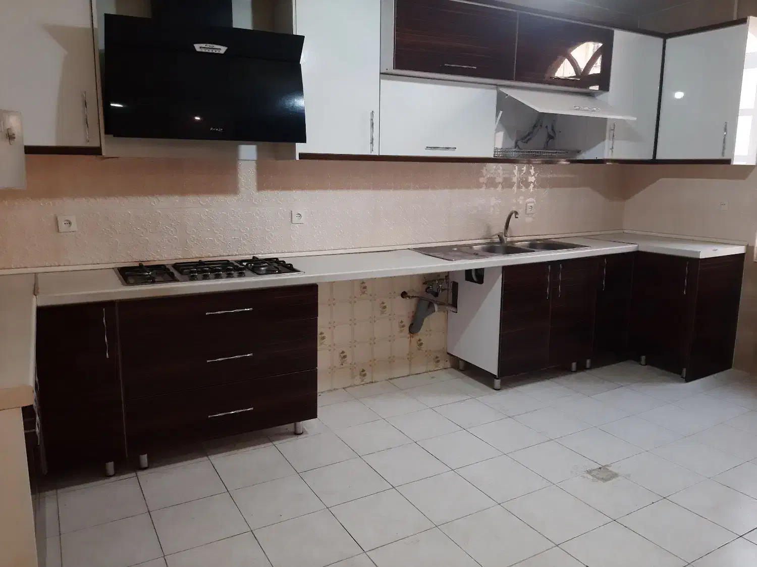 ۱۸۰ متر سه خوابه/ تخلیه/ شخصی ساز