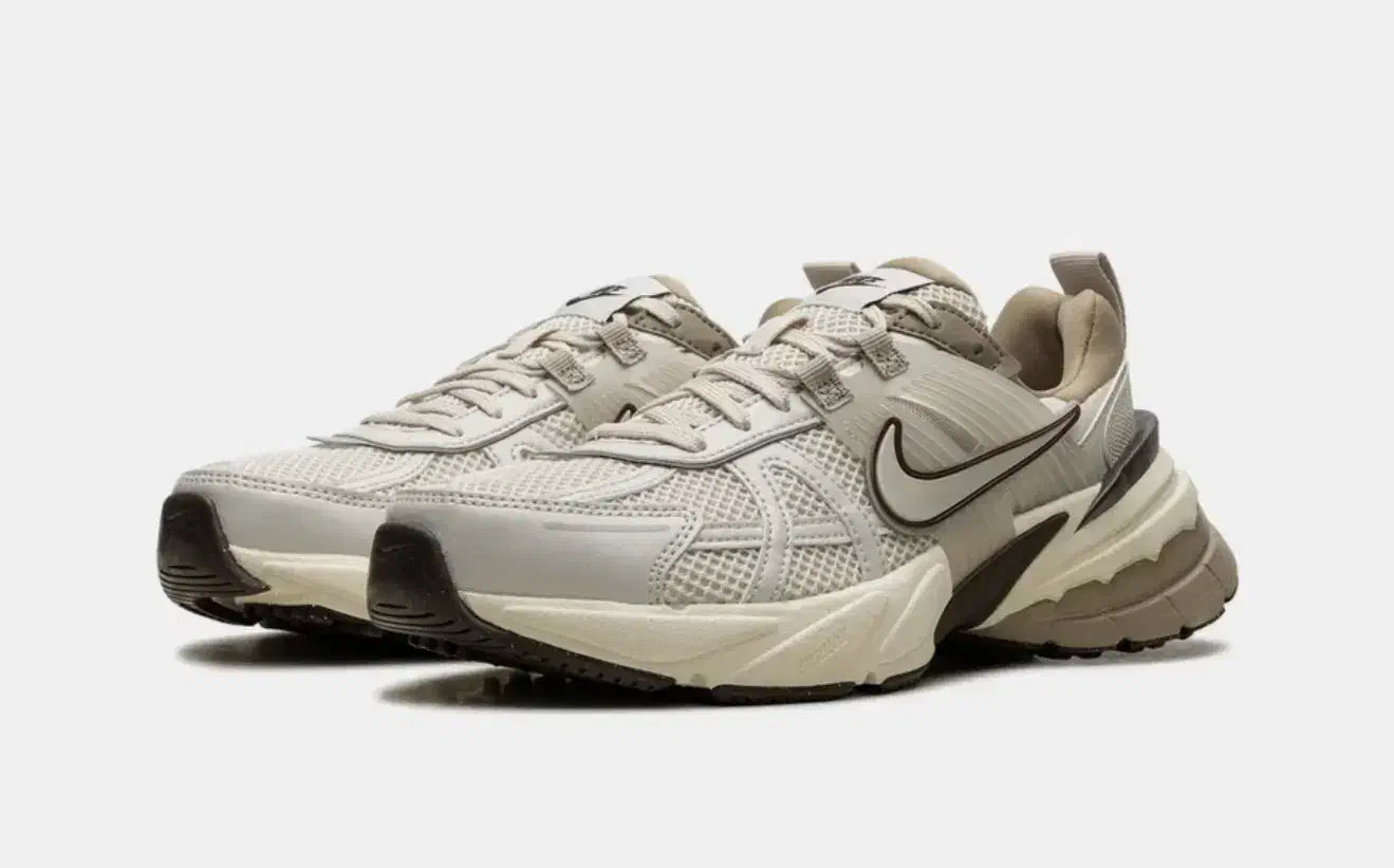 کتونی راحتی V2k اصل ویتنام|کیف، کفش، کمربند|رشت, پارک شهر|دیوار