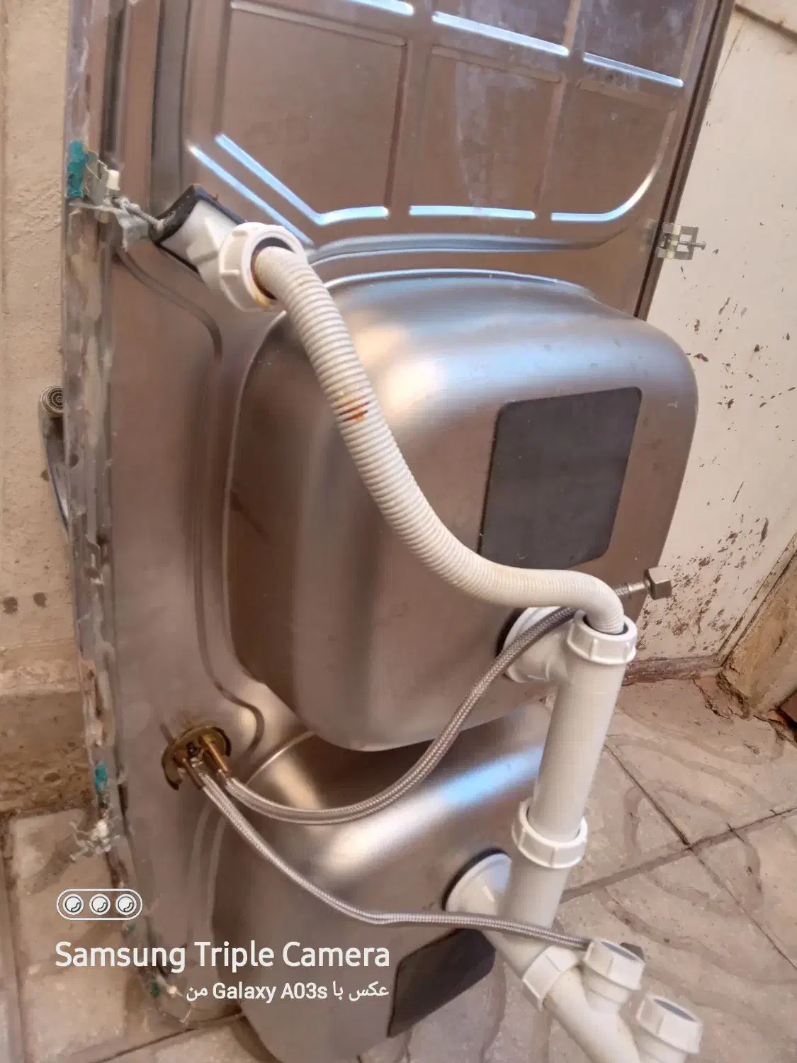 سینک دوقلو|آب‌چکان و نظم‌دهنده ظروف|بومهن, |دیوار