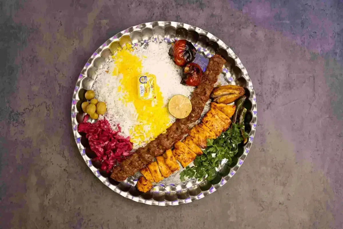 استخدام کارگر اقا برای اشپزخانه|استخدام خدمات فروشگاه و رستوران|تهران, میدان ولیعصر|دیوار