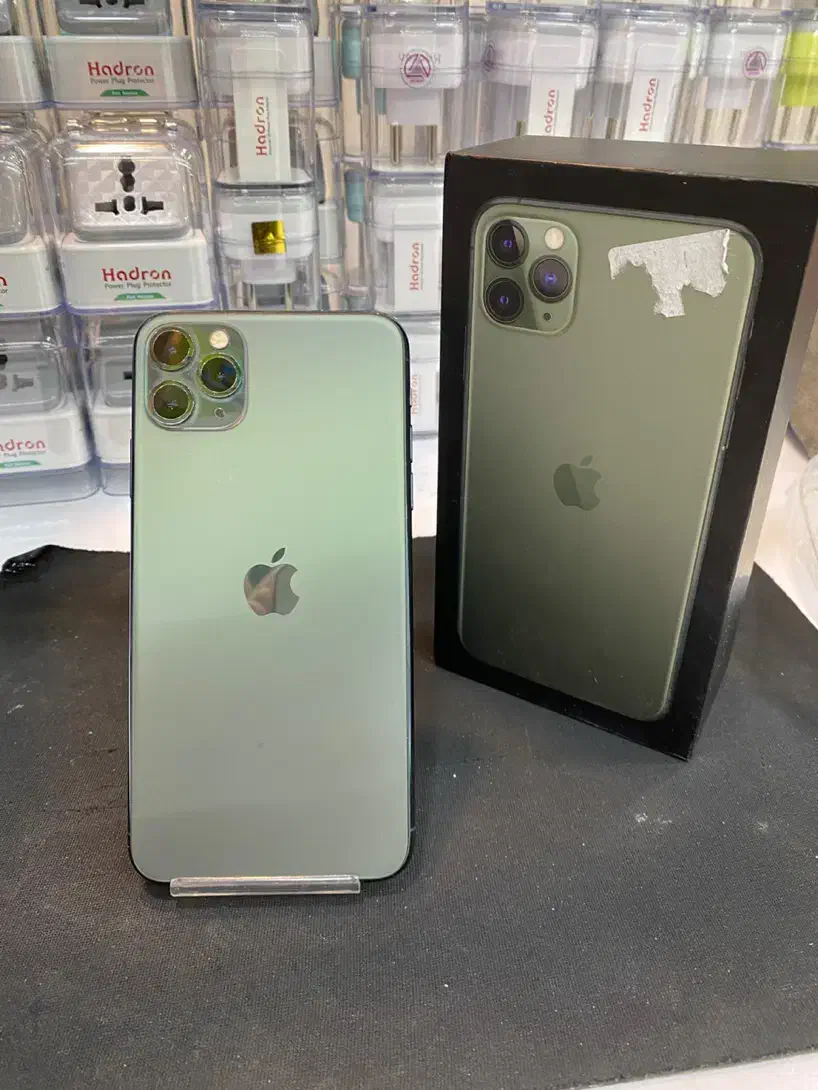 iPhone 11 Pro Max 256 باتری ۹۸|موبایل|کرج, گوهردشت|دیوار