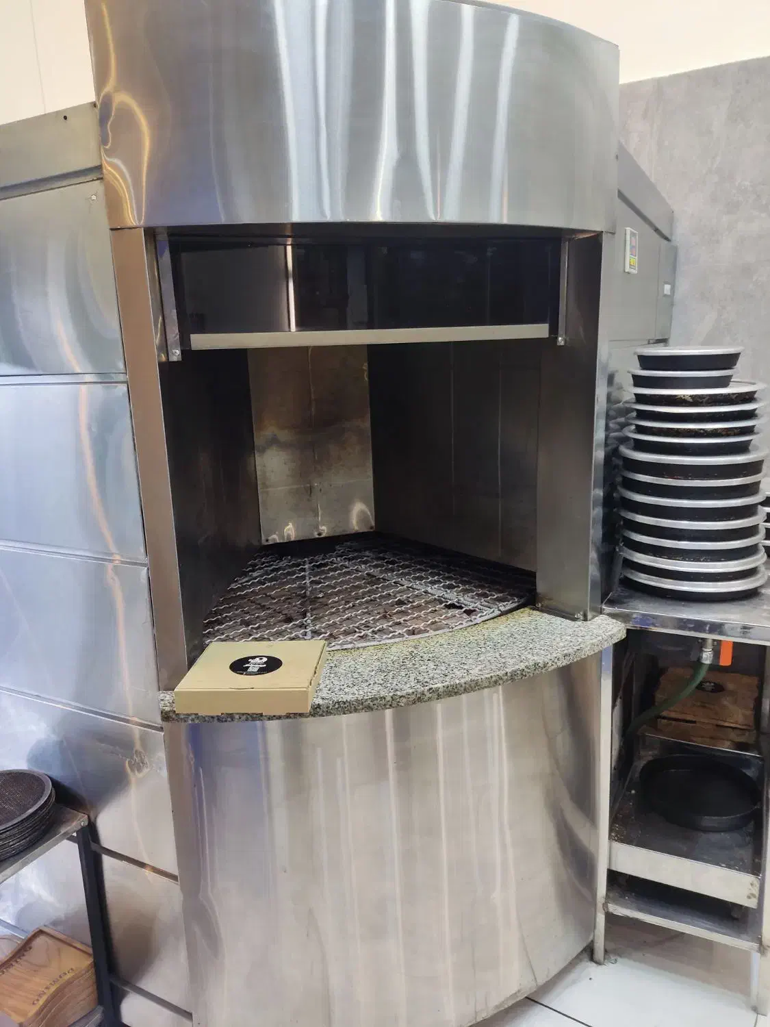 یک سری تجهیزات فست فود|کافیشاپ و رستوران|اصفهان, درب کوشک|دیوار