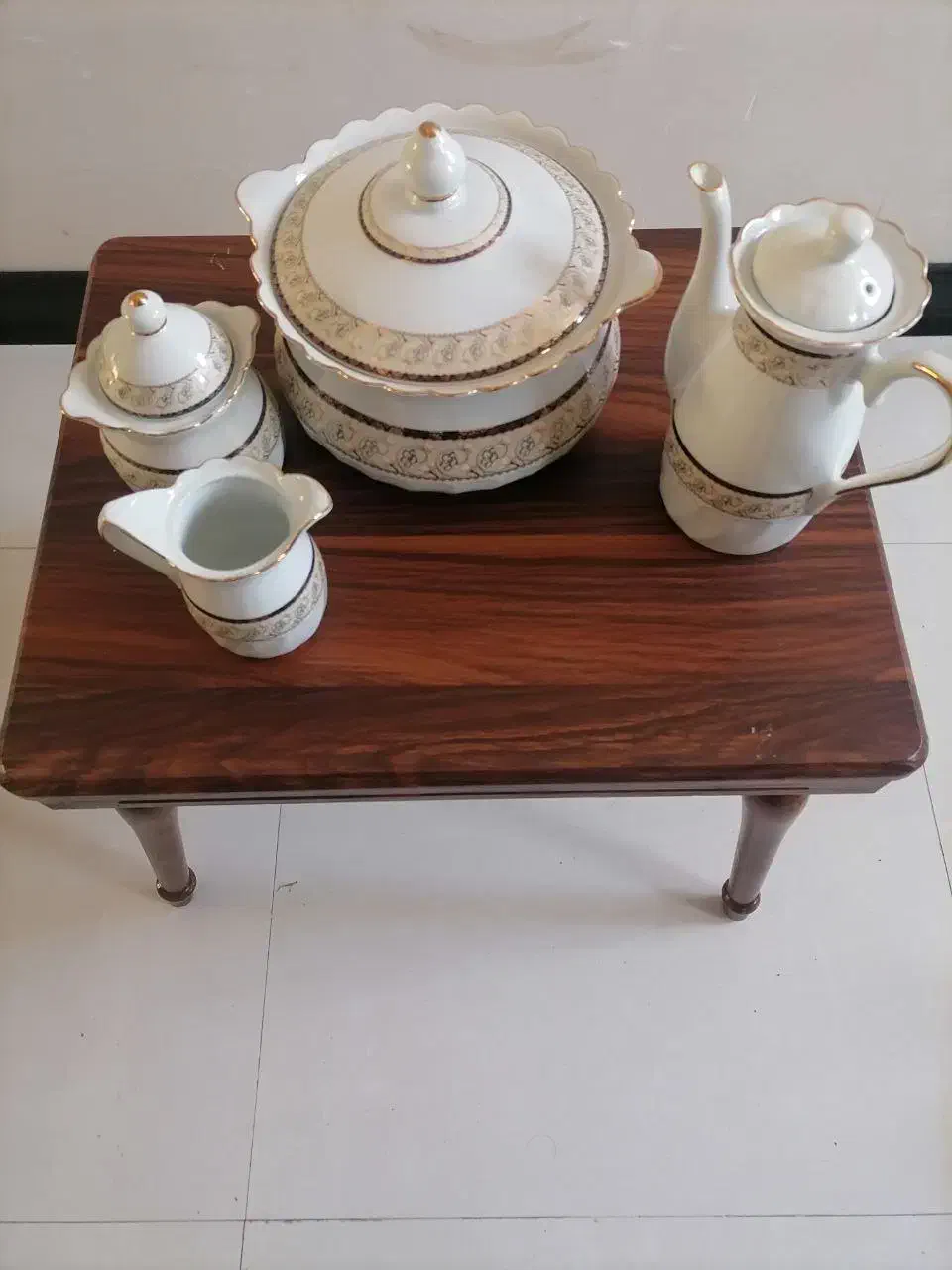 قوری مجلسی بزرگ (مسجدی)|ظروف سرو و پذیرایی|گنبد کاووس, |دیوار