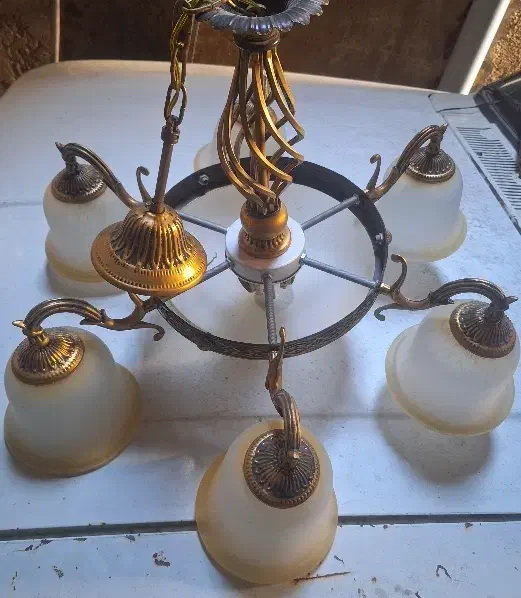 لوستر|لوستر و چراغ آویز|گنبد کاووس, |دیوار