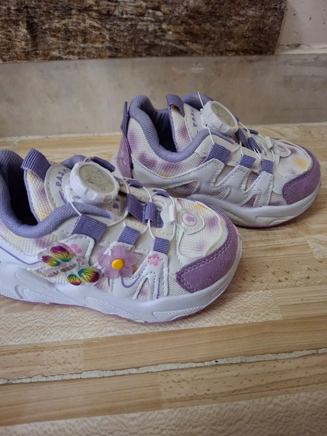 فروش کفش نو|کفش و لباس بچه|کرمانشاه, |دیوار