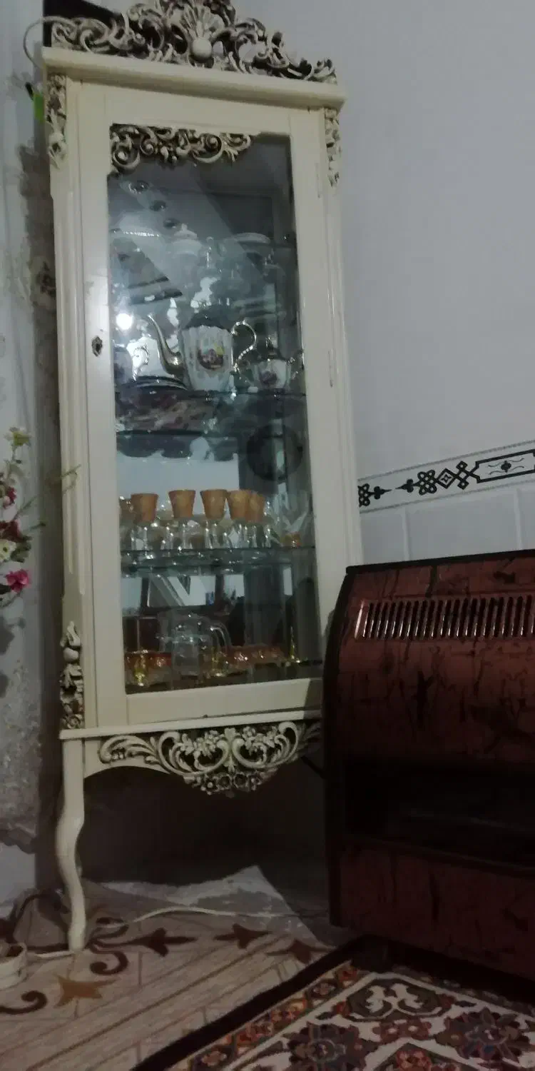 تمیزدرحدنو|بوفه، ویترین، کنسول|اقبالیه, |دیوار