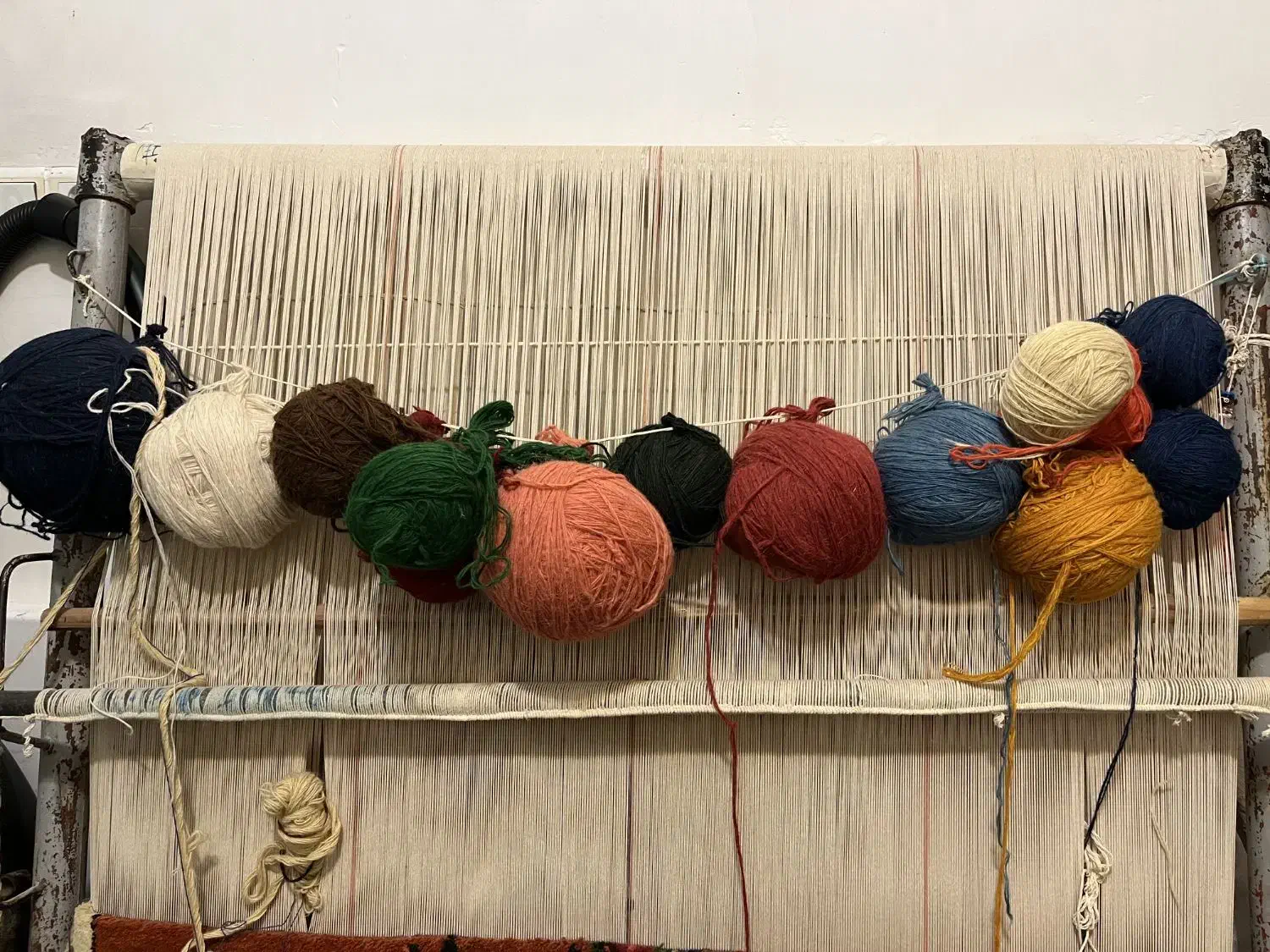 دستگاه قالی بافی|تابلو فرش|شهرکرد, |دیوار