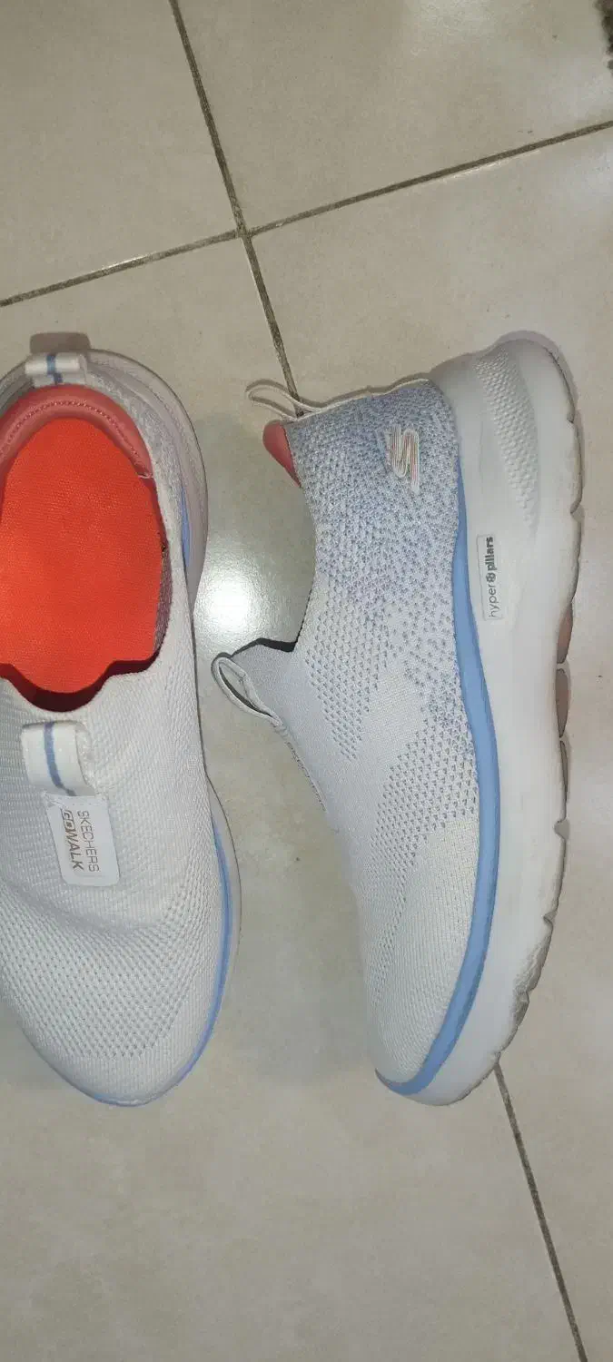 کفش اسپورت اسکیچرز سایز ۴۰|کیف، کفش، کمربند|صدرا-فارس, فاز ۱|دیوار