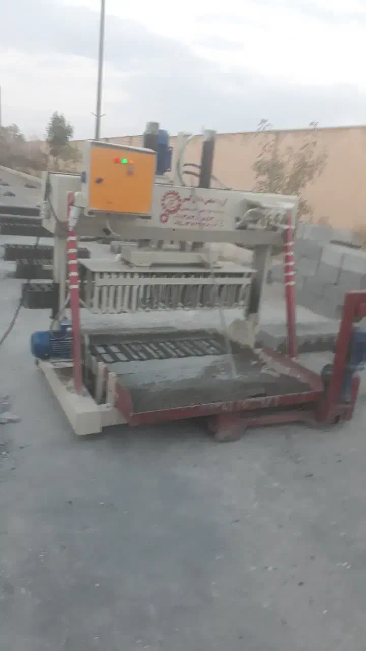 دستگاه بلوک زنی نیمه اتوماتیک|ماشین‌آلات صنعتی|فرمهین, |دیوار