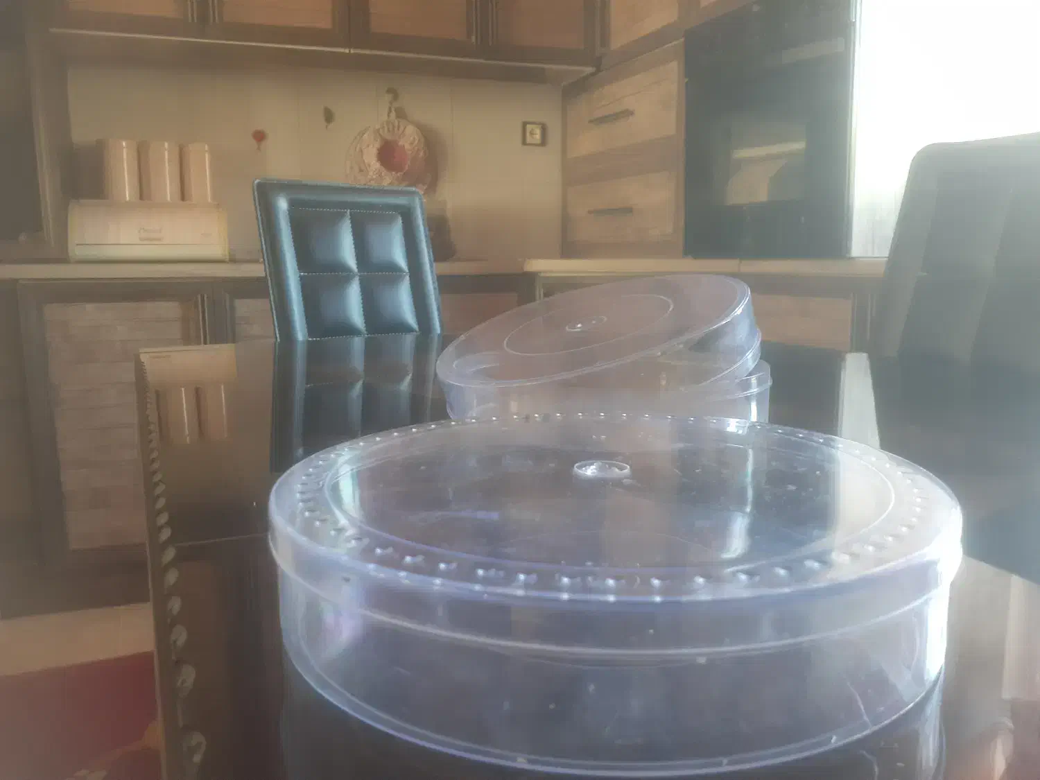 ظرف کریستالی گرد|ظروف نگهدارنده، پلاستیکی، یک‌بارمصرف|میانه, |دیوار