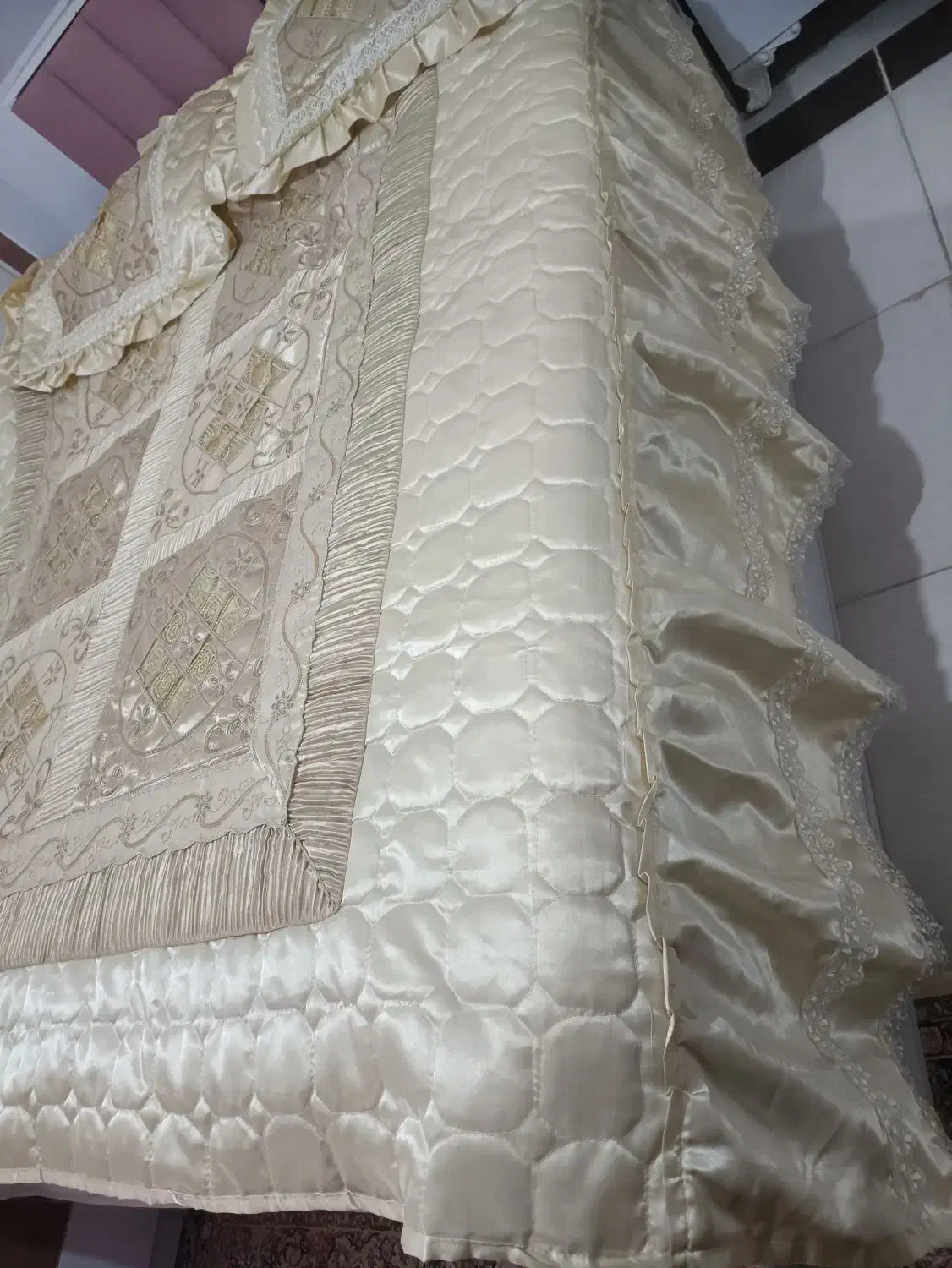 روتختی ساتن نباتی رنگ|سرویس روتختی|اصفهان, ملک‌شهر|دیوار