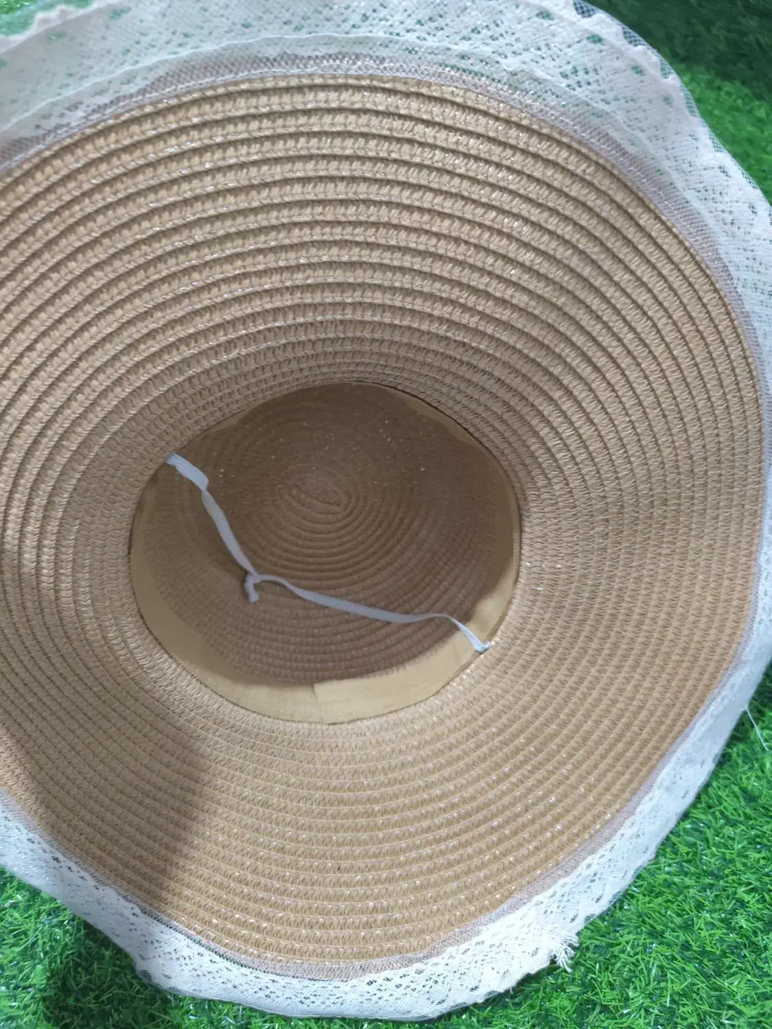 کلاه ساحلی بزرگ|لباس|مشهد, الهیه|دیوار