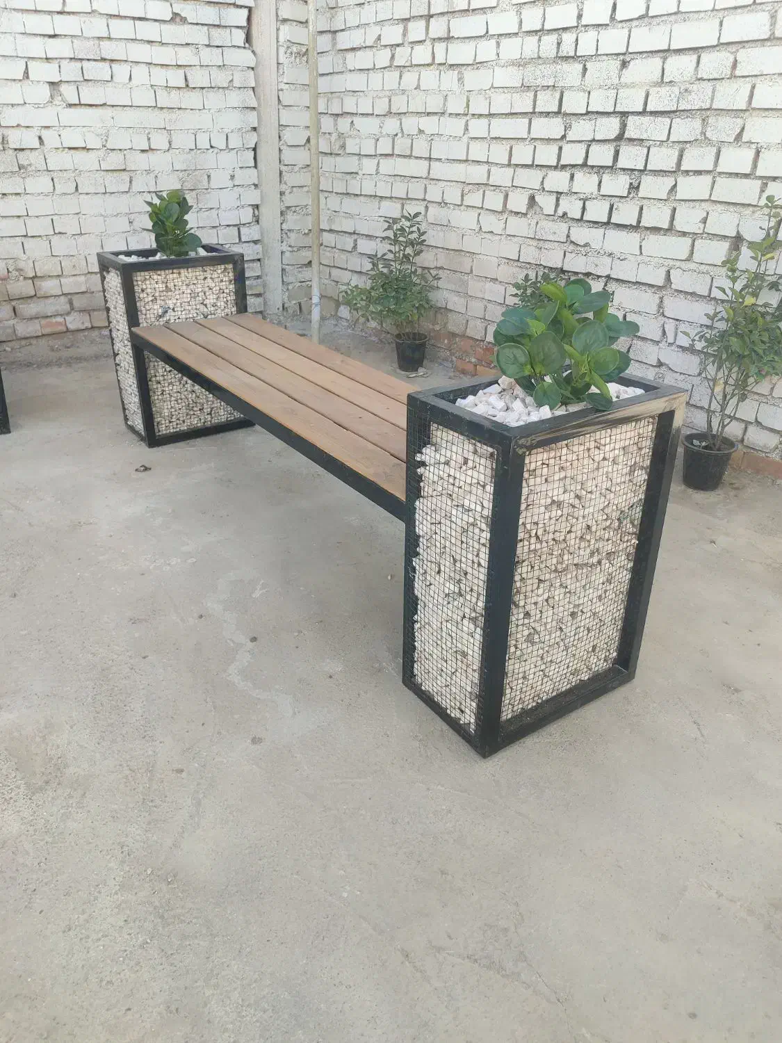 انواع نیمکت ساده،گلدان دار،گابیون دار|صندلی و نیمکت|اصفهان, قهجاورستان|دیوار