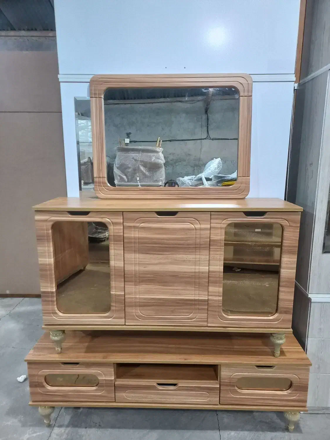 ست۳ تکه آینه کنسول و میز تی وی کد ۱...* اثاث مارکت|بوفه، ویترین، کنسول|سیرجان, |دیوار