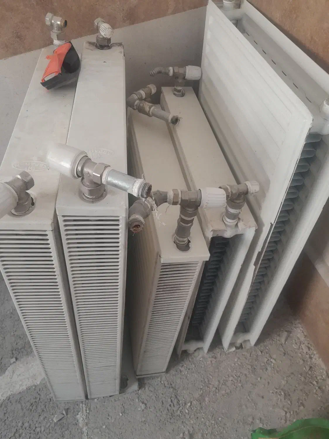 رادیاتور شوفاژ مدل پلنی کارکرده|آبگرمکن، پکیج، شوفاژ|تهران, مدائن|دیوار