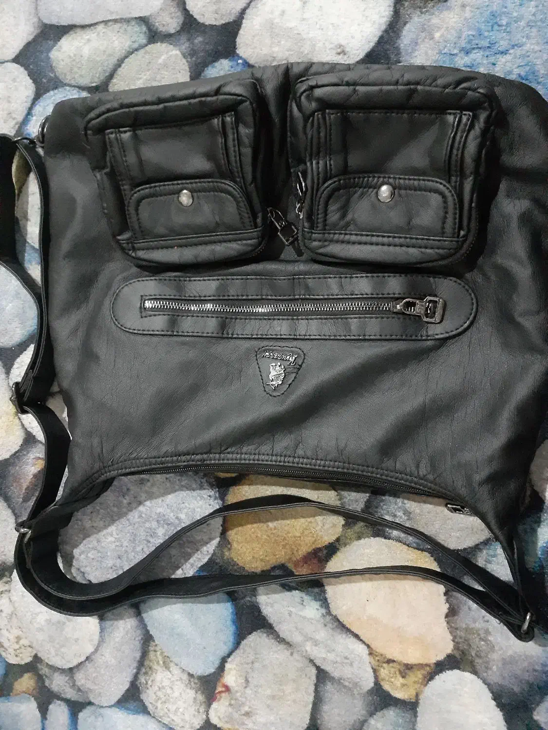 کفش و کیف|کیف، کفش، کمربند|مراغه, |دیوار