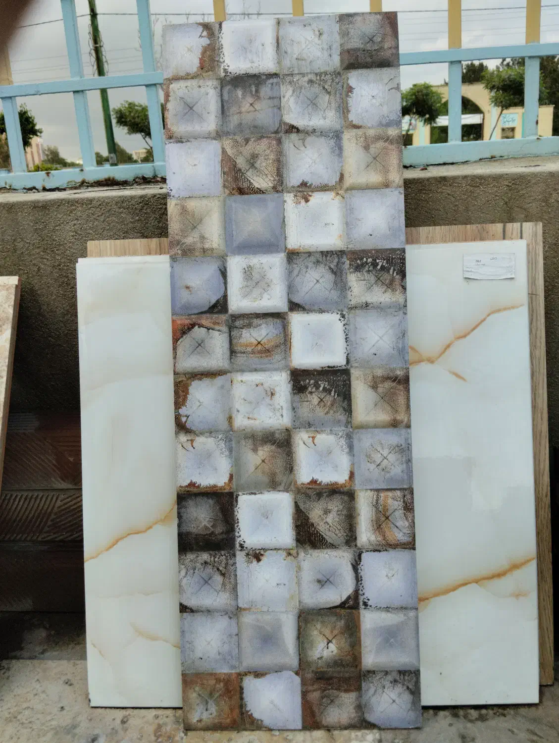 کاشی خاک سفید زیر قیمت بازار|مصالح و تجهیزات ساختمان|فردیس, فردیس|دیوار