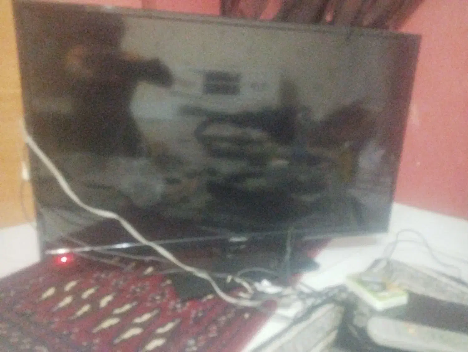 سلام خدمت دوستان الی ادی سالم در حد نو|تلویزیون و پروژکتور|همدان, |دیوار