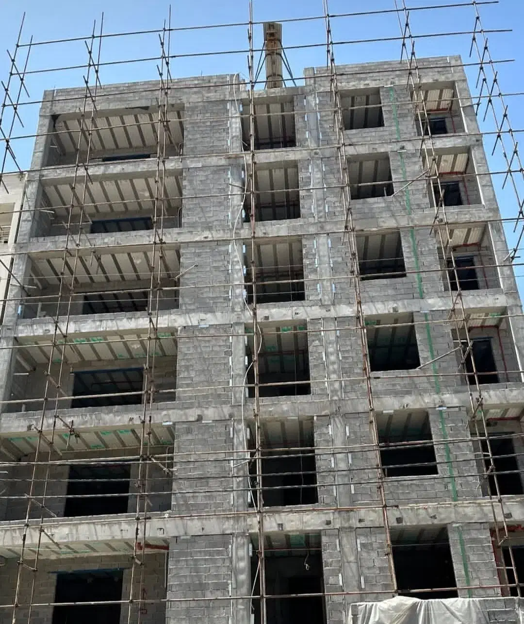 اجاره ونصب داربست فلزی و تخته زیر پا|خدمات پیشه و مهارت|زاهدان, |دیوار