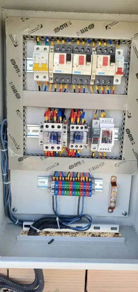 وردست کارگر برق ماهر و نیمه ماهر|استخدام صنعتی، فنی، مهندسی|تهران, ولنجک|دیوار