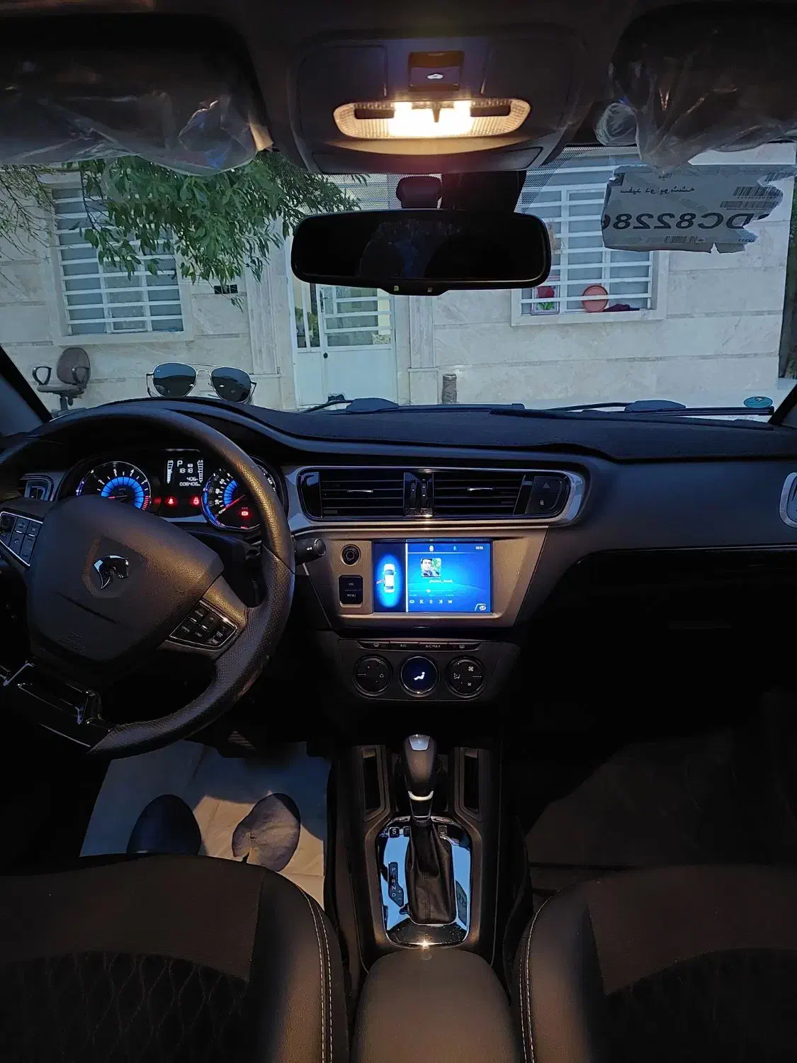 تارا ۴۰۳  سفید V4  اتومات|خودرو سواری و وانت|سیرجان, |دیوار