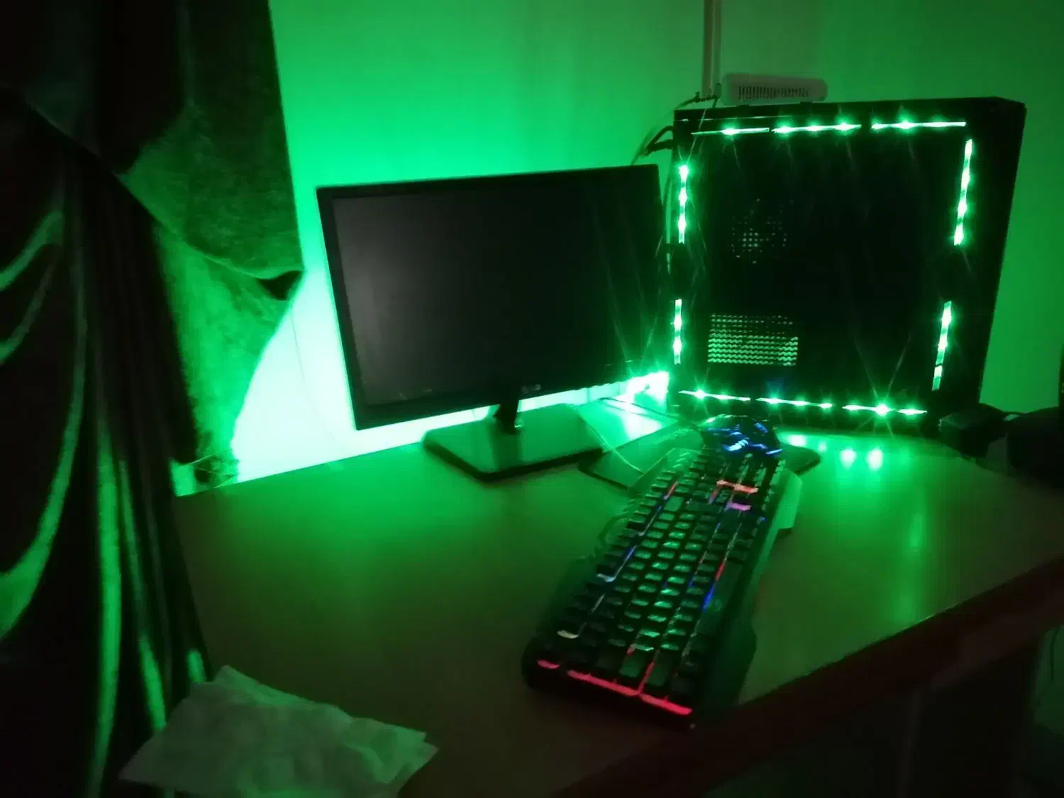 کامپیوتر|رایانه رومیزی|دامغان, |دیوار