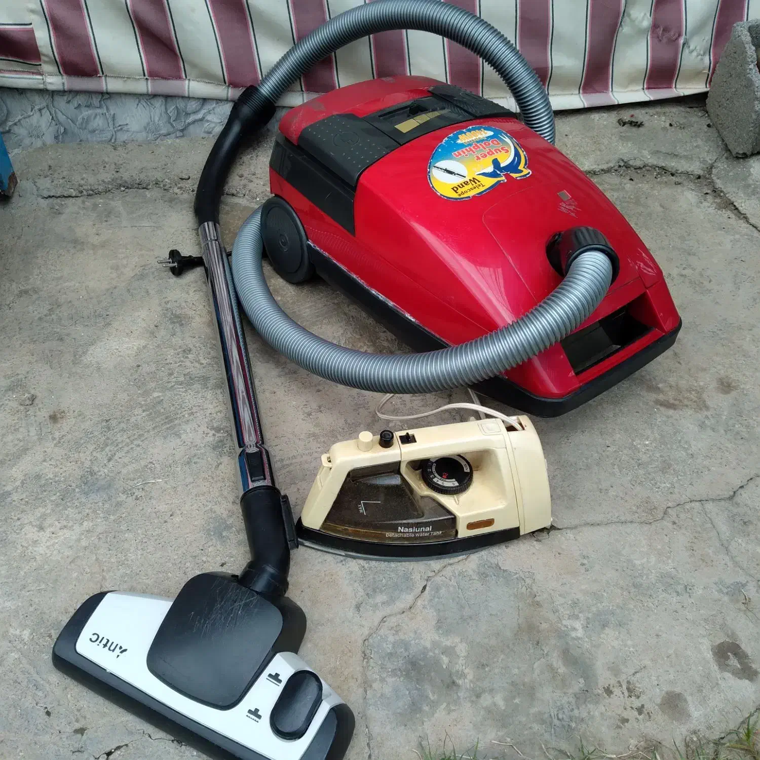 جاروبرقی|جاروبرقی، جارو شارژی، بخارشو|شلمان, |دیوار